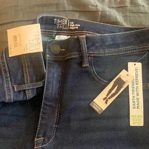 Time and Tru size 12 High Rise Jegging NWT